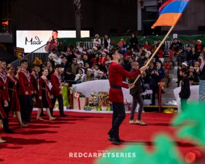 Hollywood-Christmas-Parade-2024-Photography-By-Dumisani-Maraire-Jr.-for-Red-Carpet-Series-228-of-430