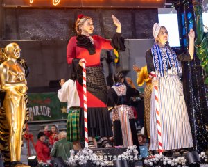 Hollywood-Christmas-Parade-2024-Photography-By-Dumisani-Maraire-Jr.-for-Red-Carpet-Series-313-of-430