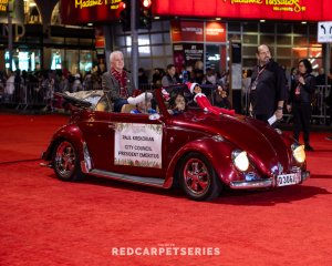 Hollywood-Christmas-Parade-2024-Photography-By-Dumisani-Maraire-Jr.-for-Red-Carpet-Series-328-of-430