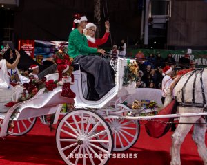 Hollywood-Christmas-Parade-2024-Photography-By-Dumisani-Maraire-Jr.-for-Red-Carpet-Series-356-of-430