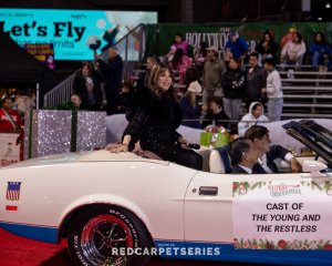 Hollywood-Christmas-Parade-2024-Photography-By-Dumisani-Maraire-Jr.-for-Red-Carpet-Series-430-of-430