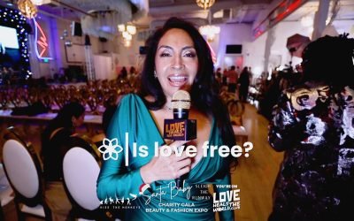 Video: Veronica Larrea @ Santa Baby Charity Gala & Fashion Expo | LHTW