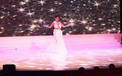 Elegance Personified: Crystal’s Majestic Evening Gown Entrance
 Crystal Privett’…