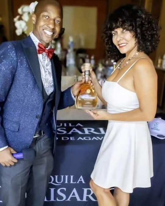 Toasting to Karen Ford and her support for women’s empowerment with COMISARIO® T...