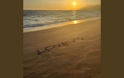 Video: L.O.V.E.U | LHTW